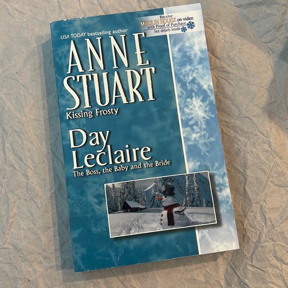 ⭐️5 books for $15⭐️Kissing Frosty and The Boss, The Baby And the Bride| Book - Picture 1 of 2